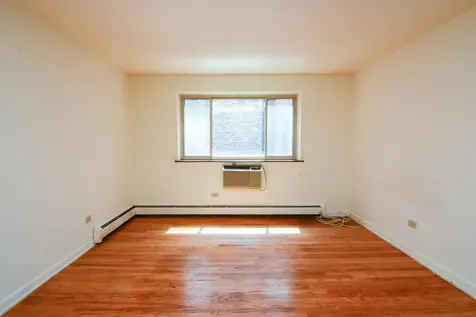 2629 North Hampden Court Chicago IL 60614