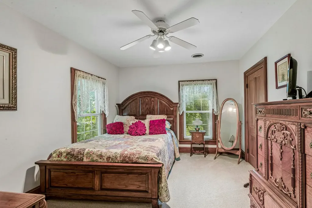 2071 Jericho Road Aurora IL 60506