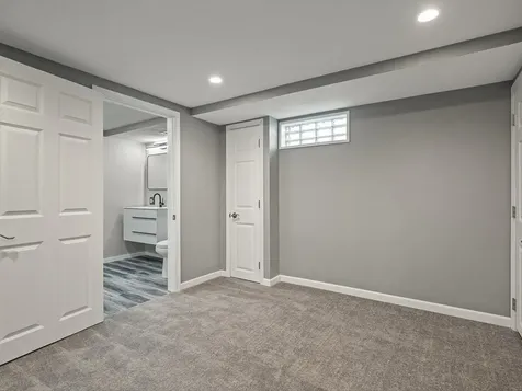 7922 Elm Avenue Machesney Park IL 61115