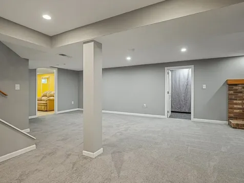 7922 Elm Avenue Machesney Park IL 61115