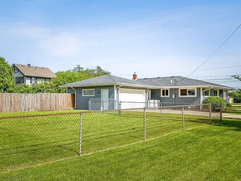 7922 Elm Avenue Machesney Park IL 61115