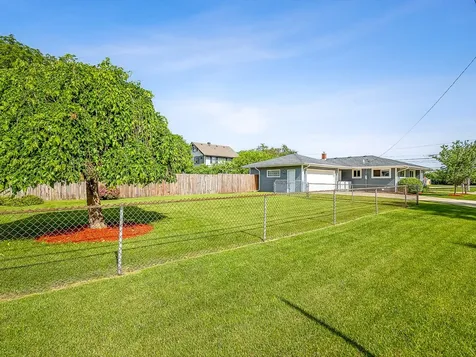 7922 Elm Avenue Machesney Park IL 61115