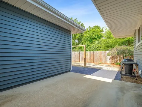7922 Elm Avenue Machesney Park IL 61115