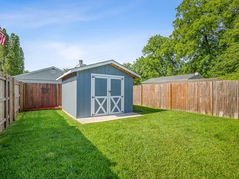 7922 Elm Avenue Machesney Park IL 61115