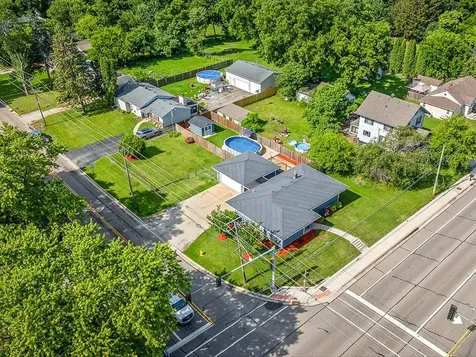7922 Elm Avenue Machesney Park IL 61115