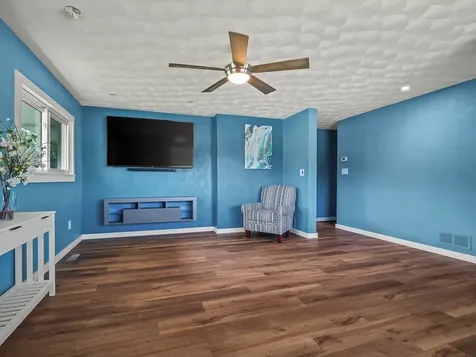 7922 Elm Avenue Machesney Park IL 61115