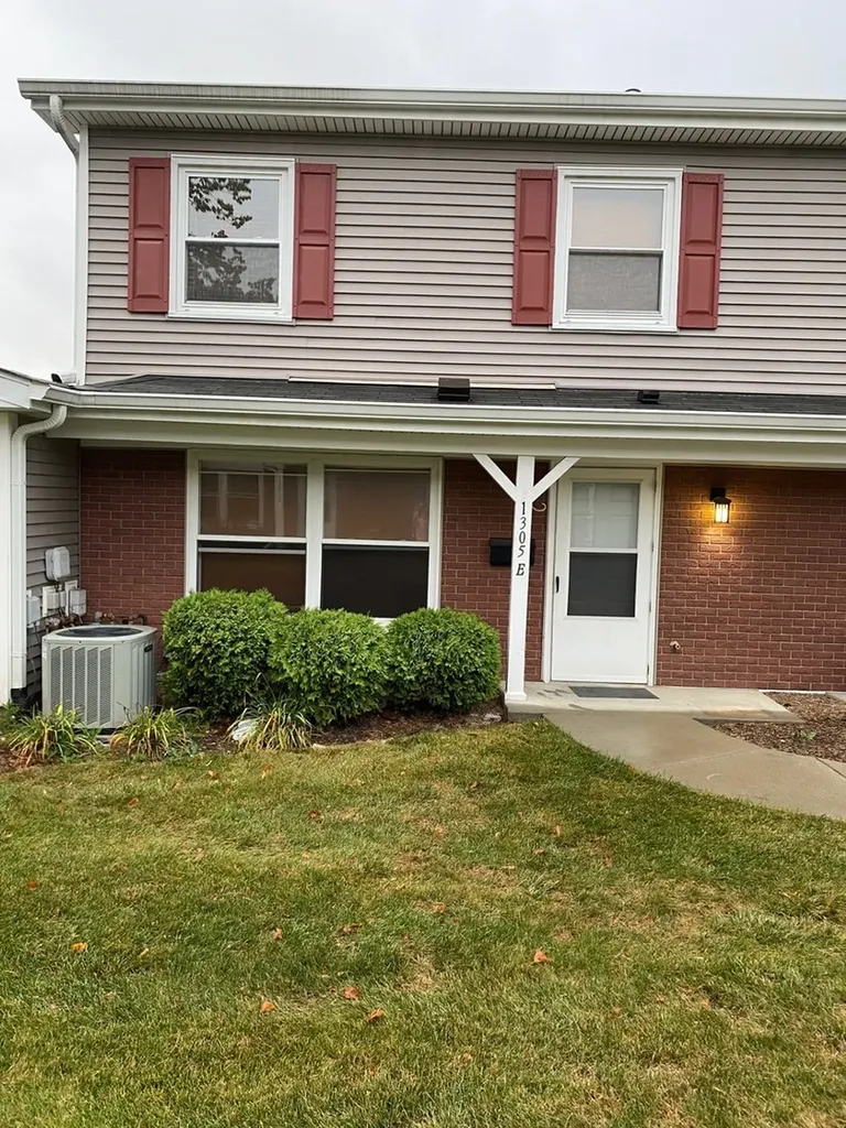 1305 Kingsbury Drive Hanover Park IL 60133
