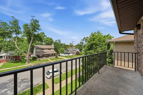 9535 South 54th Avenue Oak Lawn IL 60453