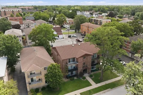 9535 South 54th Avenue Oak Lawn IL 60453