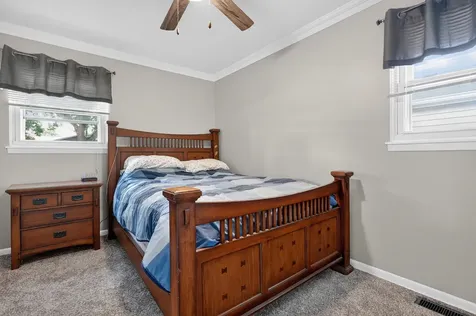 230 Fleetwood Lane Elk Grove Village IL 60007