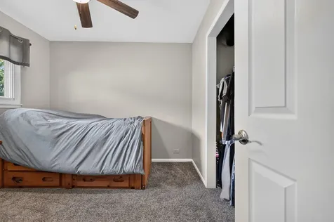 230 Fleetwood Lane Elk Grove Village IL 60007