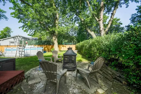 230 Fleetwood Lane Elk Grove Village IL 60007