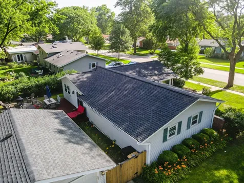 230 Fleetwood Lane Elk Grove Village IL 60007