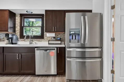 230 Fleetwood Lane Elk Grove Village IL 60007
