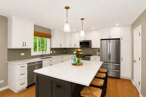 2198 Sutton Drive South Elgin IL 60177