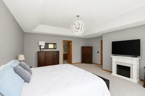 2198 Sutton Drive South Elgin IL 60177