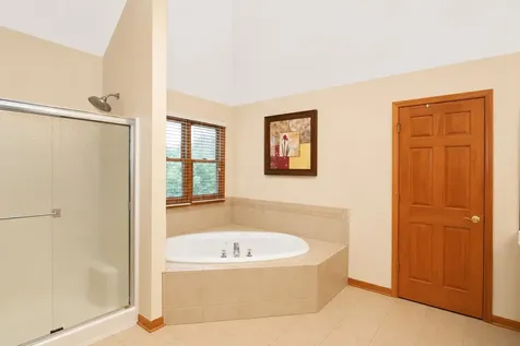 2198 Sutton Drive South Elgin IL 60177