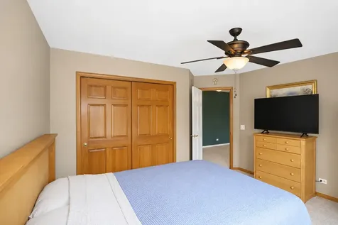 2198 Sutton Drive South Elgin IL 60177