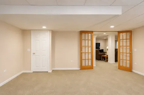 2198 Sutton Drive South Elgin IL 60177