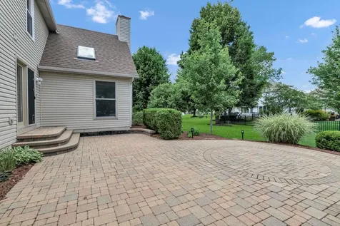 2198 Sutton Drive South Elgin IL 60177