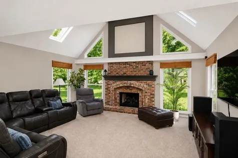 2198 Sutton Drive South Elgin IL 60177