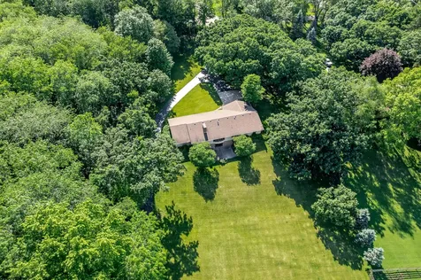 7889 Shaw Road Belvidere IL 61008