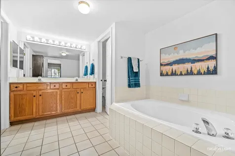 1394 Spencer Lane Batavia IL 60510