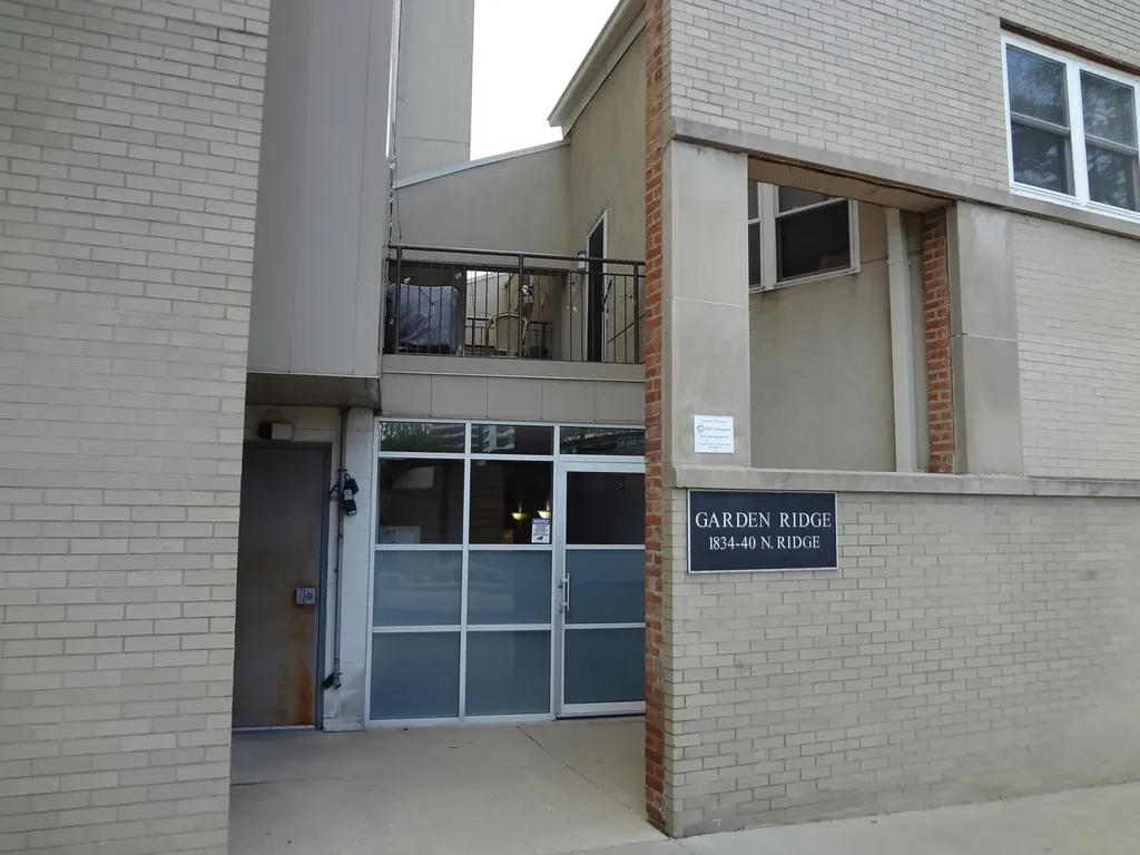 1834 Ridge Avenue Evanston IL 60201