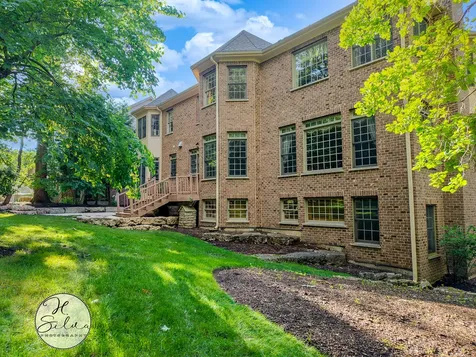 426 West Haley's Hill Court Palatine IL 60067