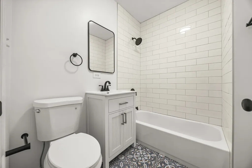 4947 South Laflin Street Chicago IL 60609