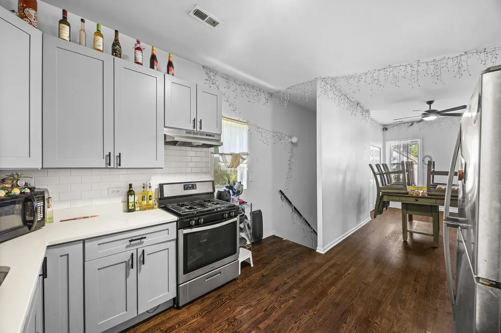 4947 South Laflin Street Chicago IL 60609
