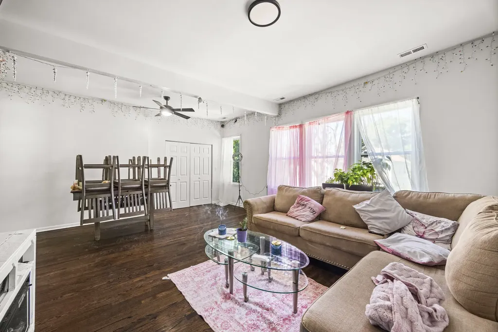 4947 South Laflin Street Chicago IL 60609