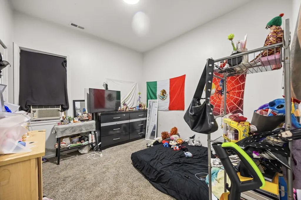 4947 South Laflin Street Chicago IL 60609