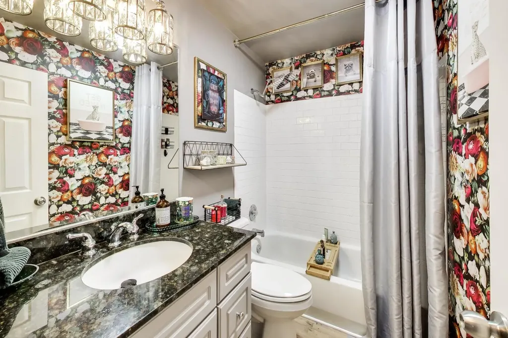 3000 North Hoyne Avenue Chicago IL 60618