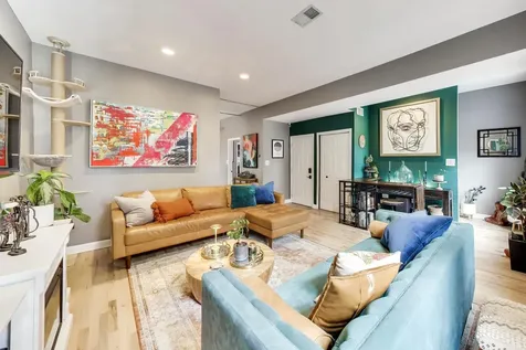 3000 North Hoyne Avenue Chicago IL 60618
