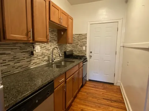 5542 West Leland Avenue Chicago IL 60630