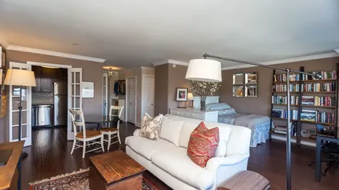 1850 North Clark Street Chicago IL 60614
