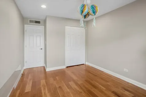 940 Beau Drive Des Plaines IL 60016