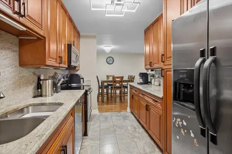 940 Beau Drive Des Plaines IL 60016