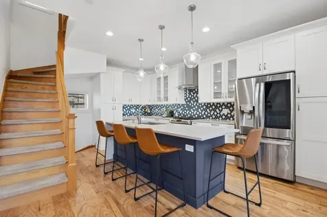 1350 West Byron Street Chicago IL 60613