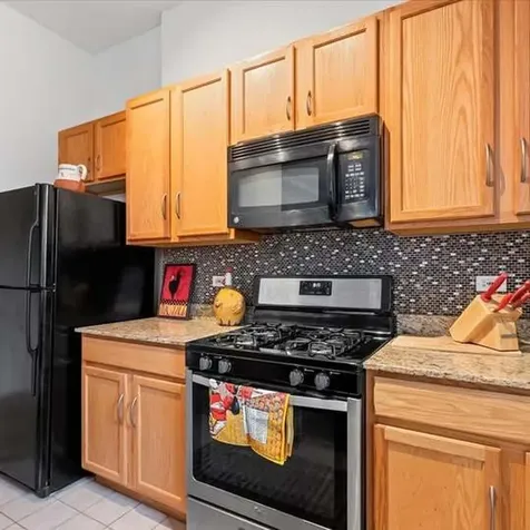 950 West Leland Avenue Chicago IL 60640
