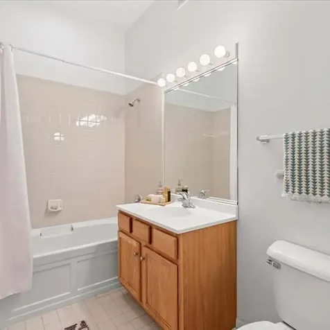 950 West Leland Avenue Chicago IL 60640