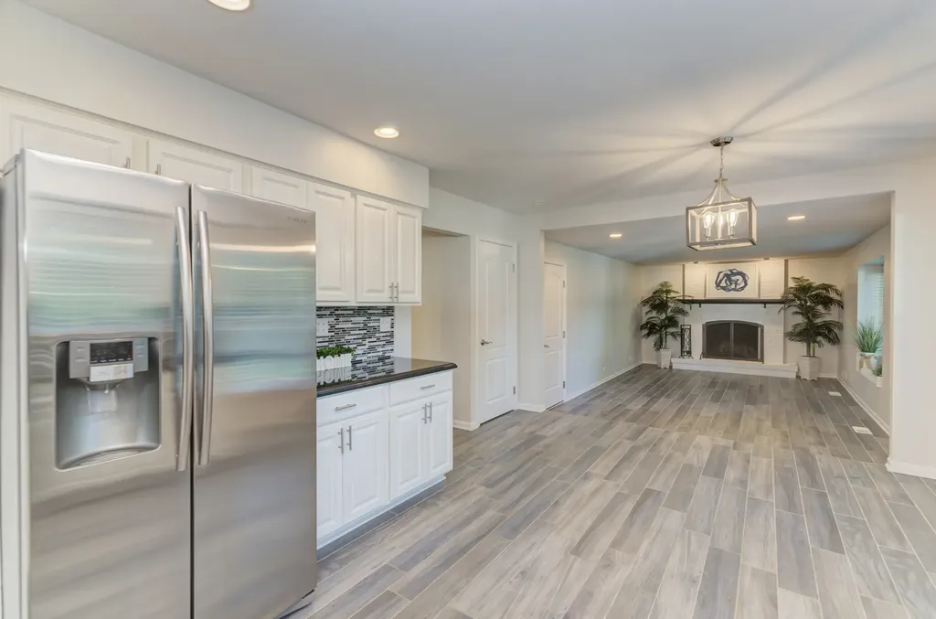 1249 Stonegate Road Naperville IL 60540
