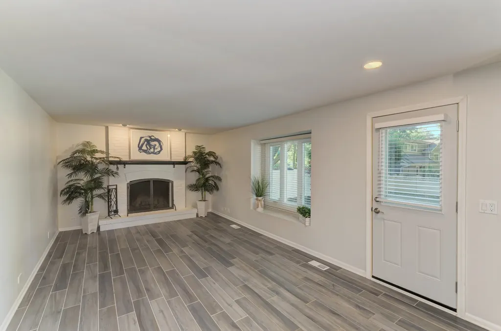 1249 Stonegate Road Naperville IL 60540