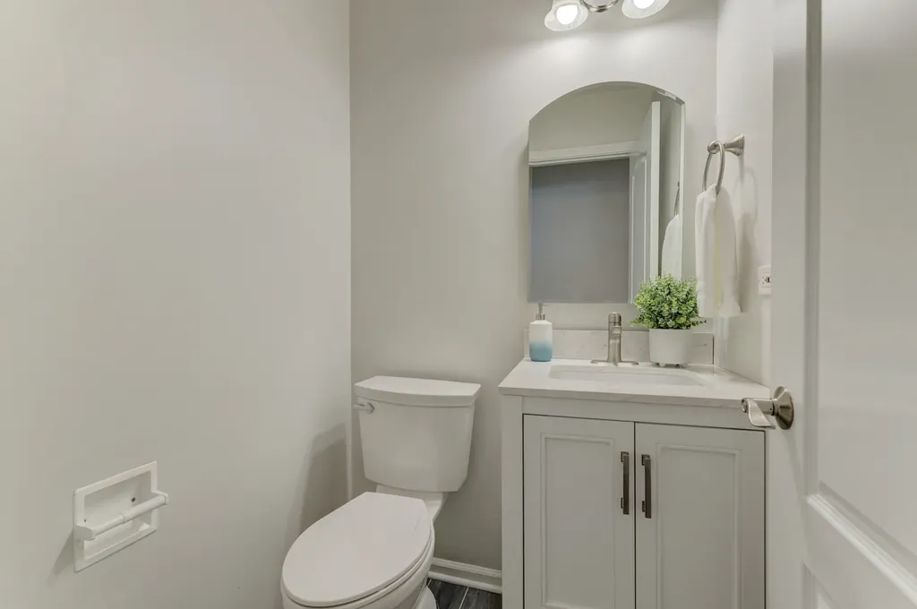 1249 Stonegate Road Naperville IL 60540