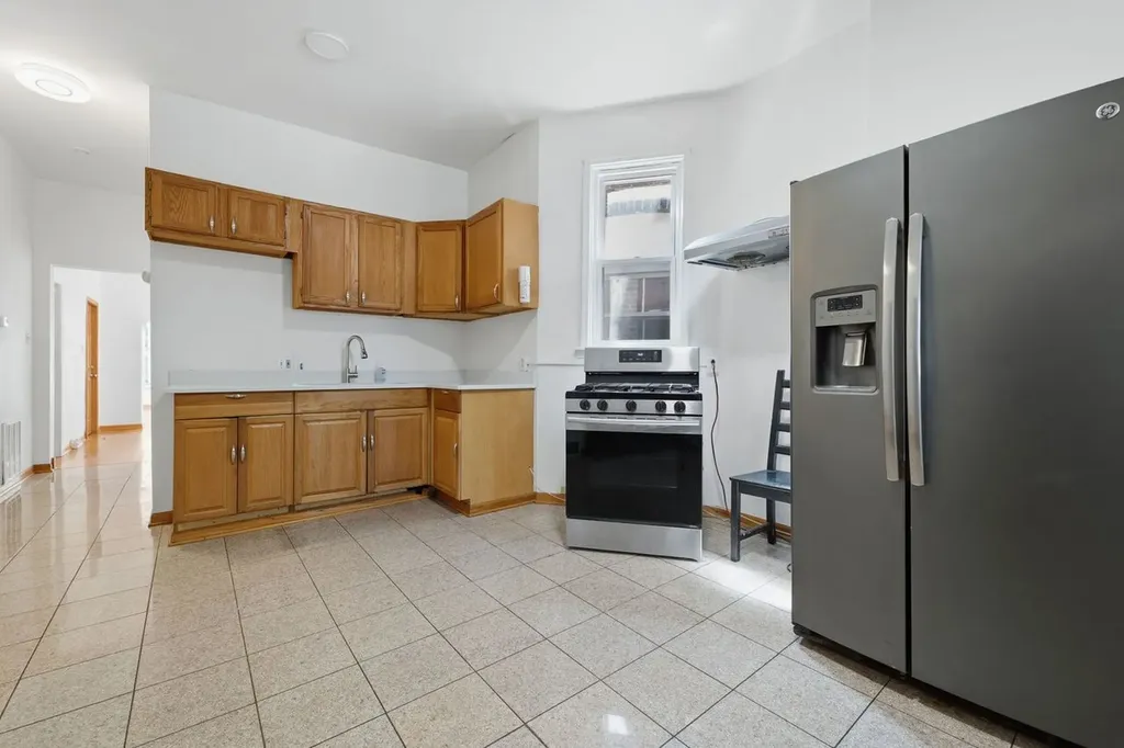 4522 South Union Avenue Chicago IL 60609