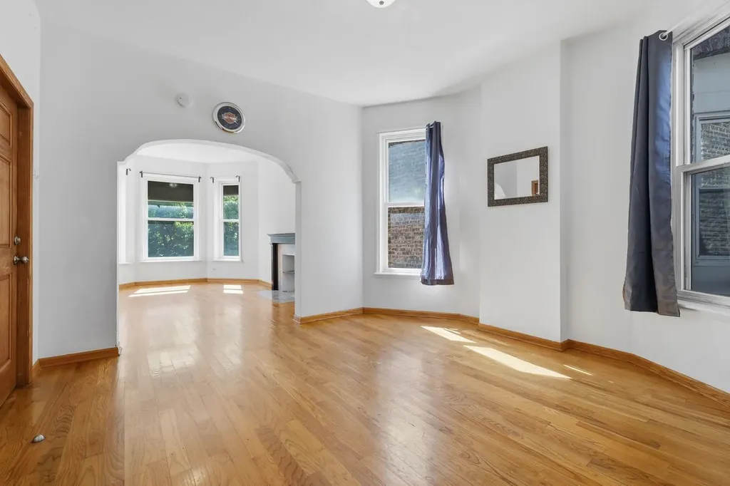 4522 South Union Avenue Chicago IL 60609