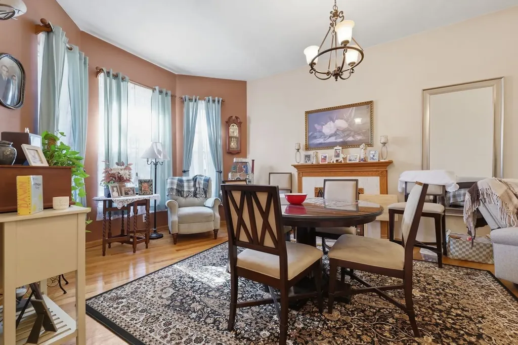 4522 South Union Avenue Chicago IL 60609