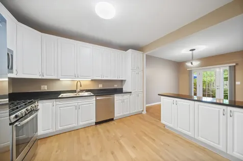 1812 Monroe Court Glenview IL 60025