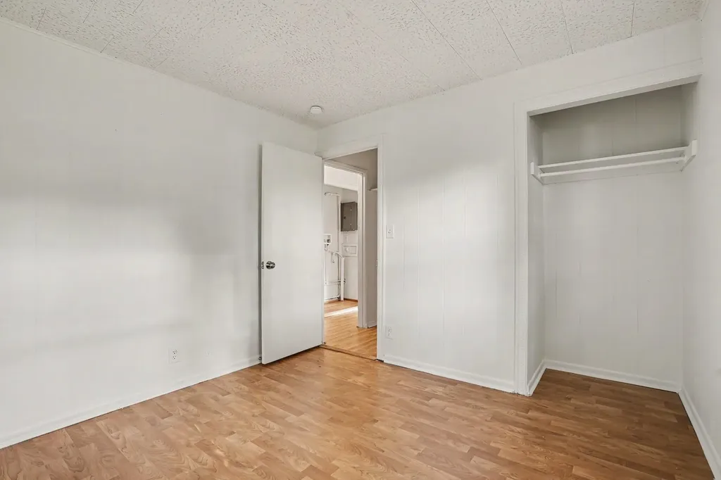 828 Taylor Avenue Aurora IL 60506